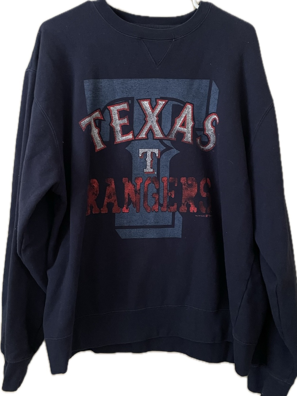 Texas Rangers MLB cotton sweatshirt in size X-Large.
